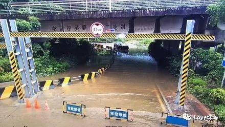 离石吃瓜群,揭秘网络社交的趣味与争议