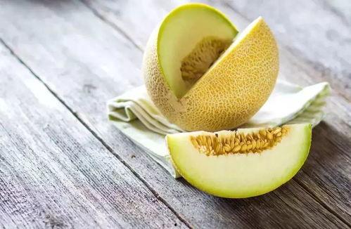 吃哈密瓜会裂,揭秘美味背后的奇妙现象